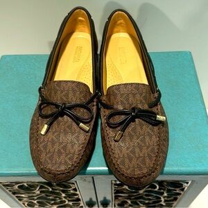 Michael Kors Juliette Moccasin Loafer Flats - Size 8